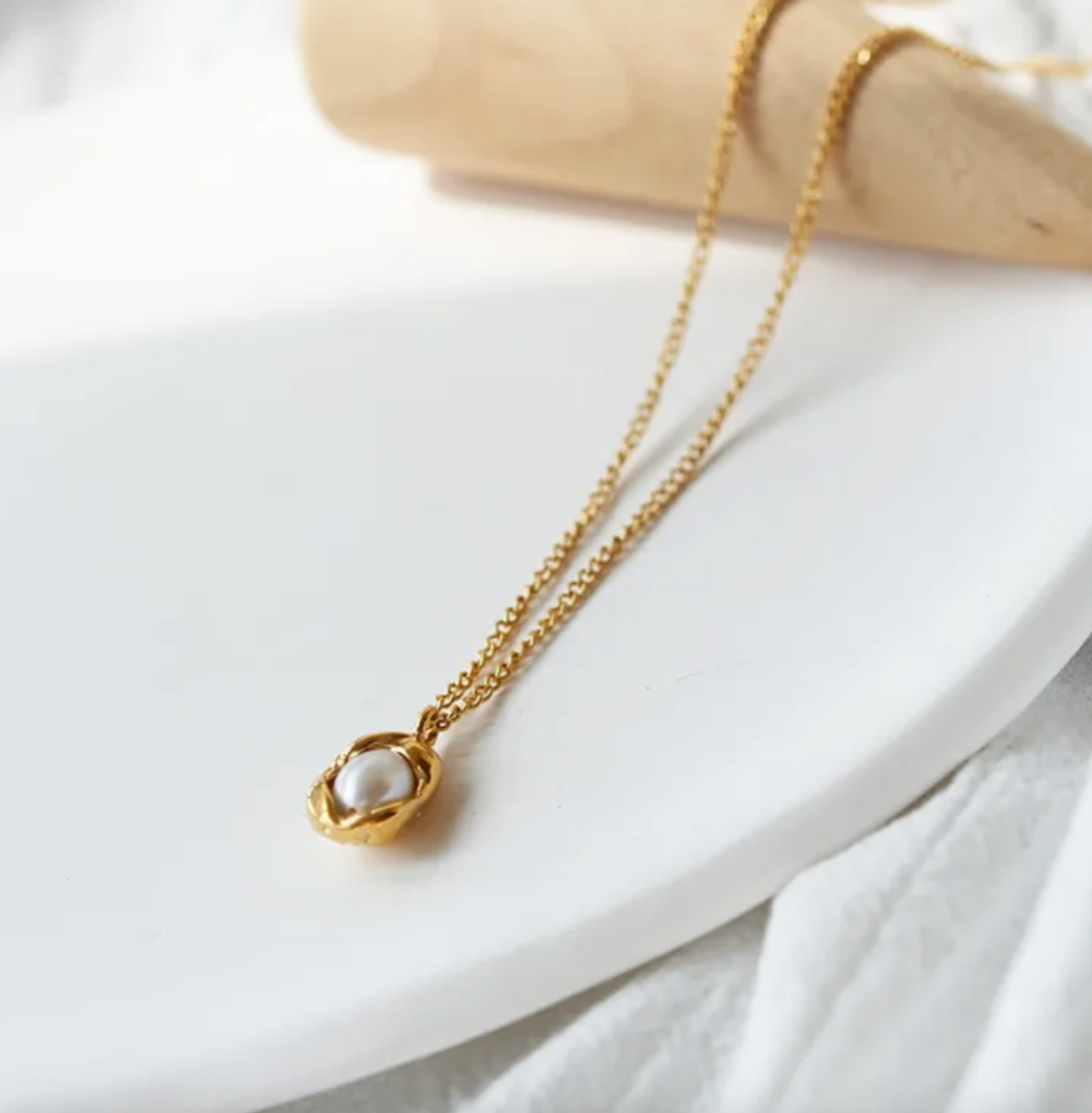 Petite Oyster Necklace